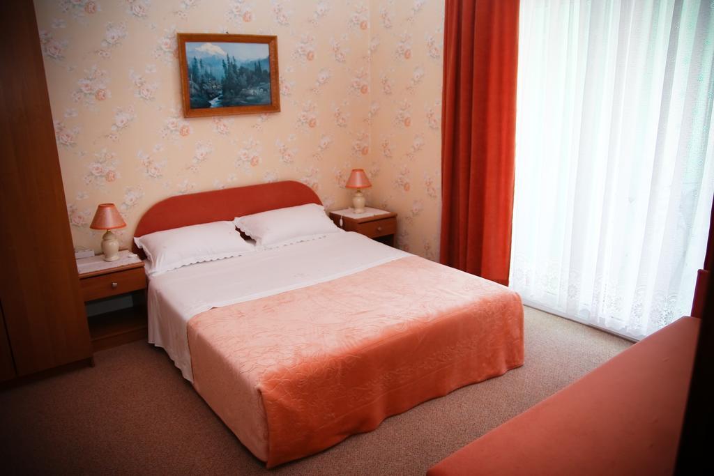 Apartments Katarine Zrinske Vodice Kültér fotó